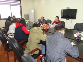 工運(yùn)探討：工會(huì)干部應(yīng)在推進(jìn)依法治國(guó)中彰顯作為