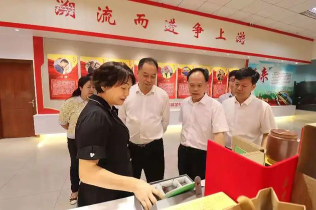 黃海華到我市開(kāi)展產(chǎn)業(yè)工人隊(duì)伍建設(shè)改革工作調(diào)研