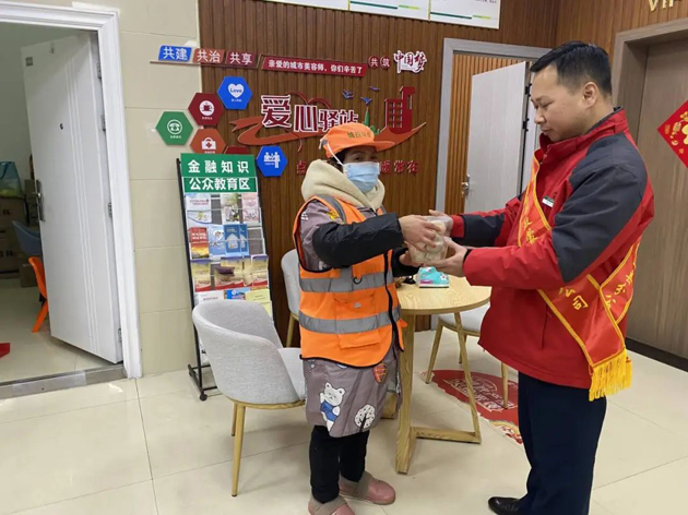 冬至團(tuán)圓日，工會服務(wù)暖心間