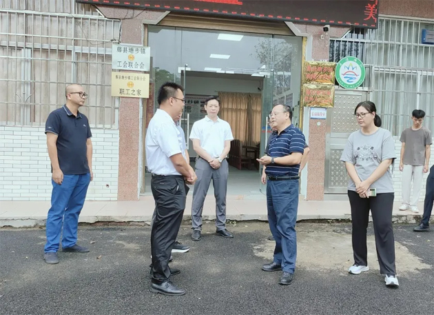 市總工會(huì)調(diào)研組到縣（市、區(qū)） 開展基層工會(huì)組織建設(shè)工作調(diào)研