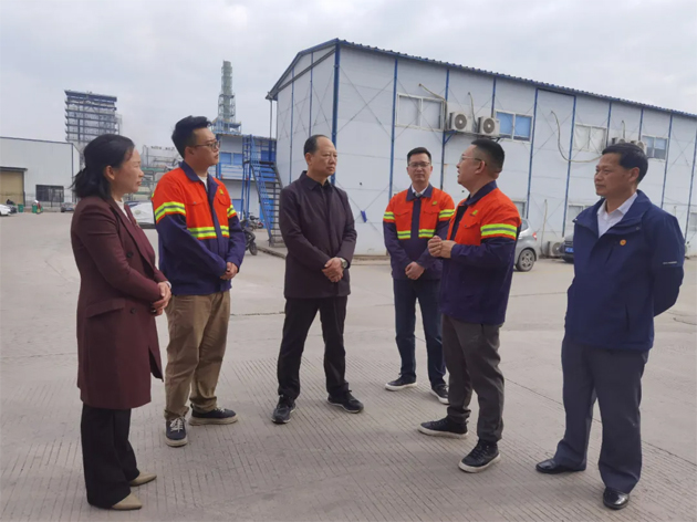 梧州市總工會(huì)持續(xù)深入基層一線開(kāi)展送溫暖慰問(wèn)活動(dòng)