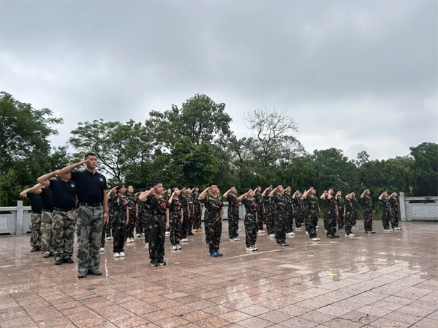 點(diǎn)亮夏日，共促成長(zhǎng)丨梧州市“陽(yáng)光少年”工會(huì)夏令營(yíng)暖心瞬間回顧
