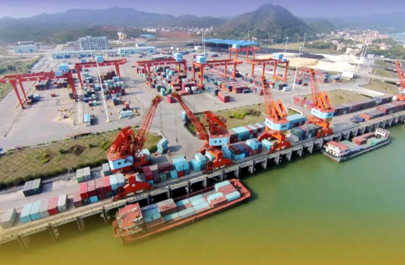 今年上半年梧州市經(jīng)濟(jì)運(yùn)行有這些亮點(diǎn)