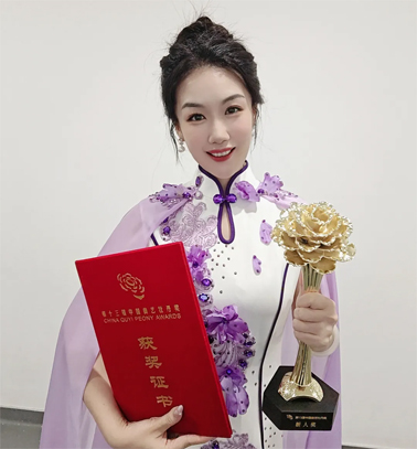 以“非遺”傳唱“非遺” ！梧州粵曲演員鐘杏沂摘“牡丹”