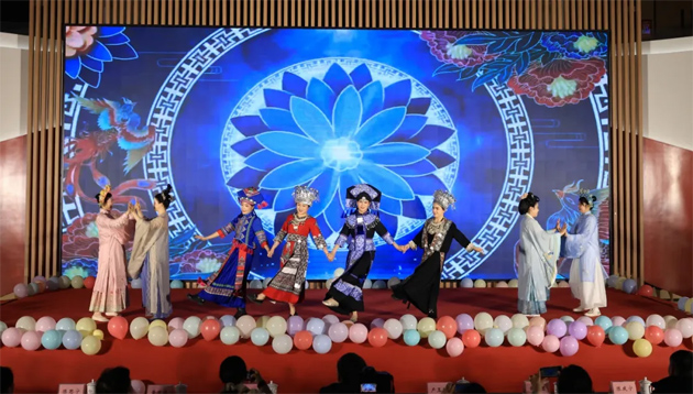 “三八”國際婦女節(jié)期間，我市各級(jí)工會(huì)舉辦系列慶祝活動(dòng)